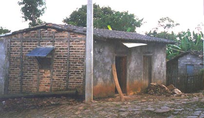 house.jpg (29401 bytes)