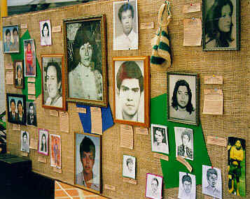 wall5.jpg (50570 bytes)