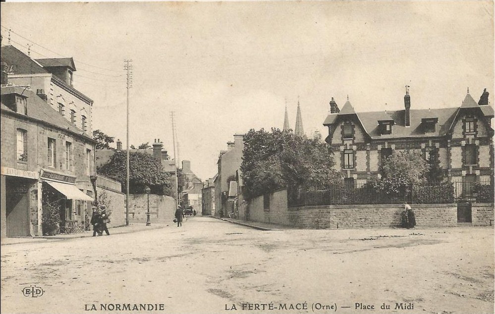 place du Midi pump 1